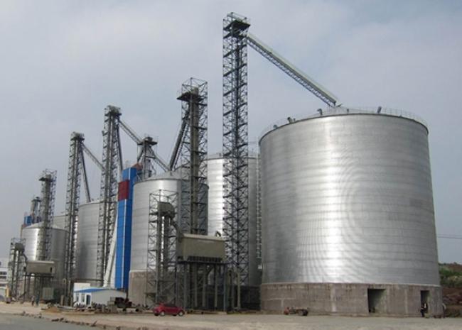 永靖大型钢板库构造参数及水泥储存质量